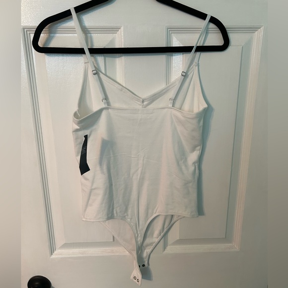 NWT Abercrombie White Tank Bodysuit, Size M - Picture 2 of 4